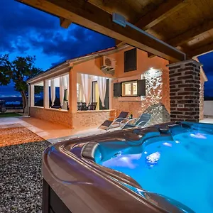 Figurica Ferienhaus